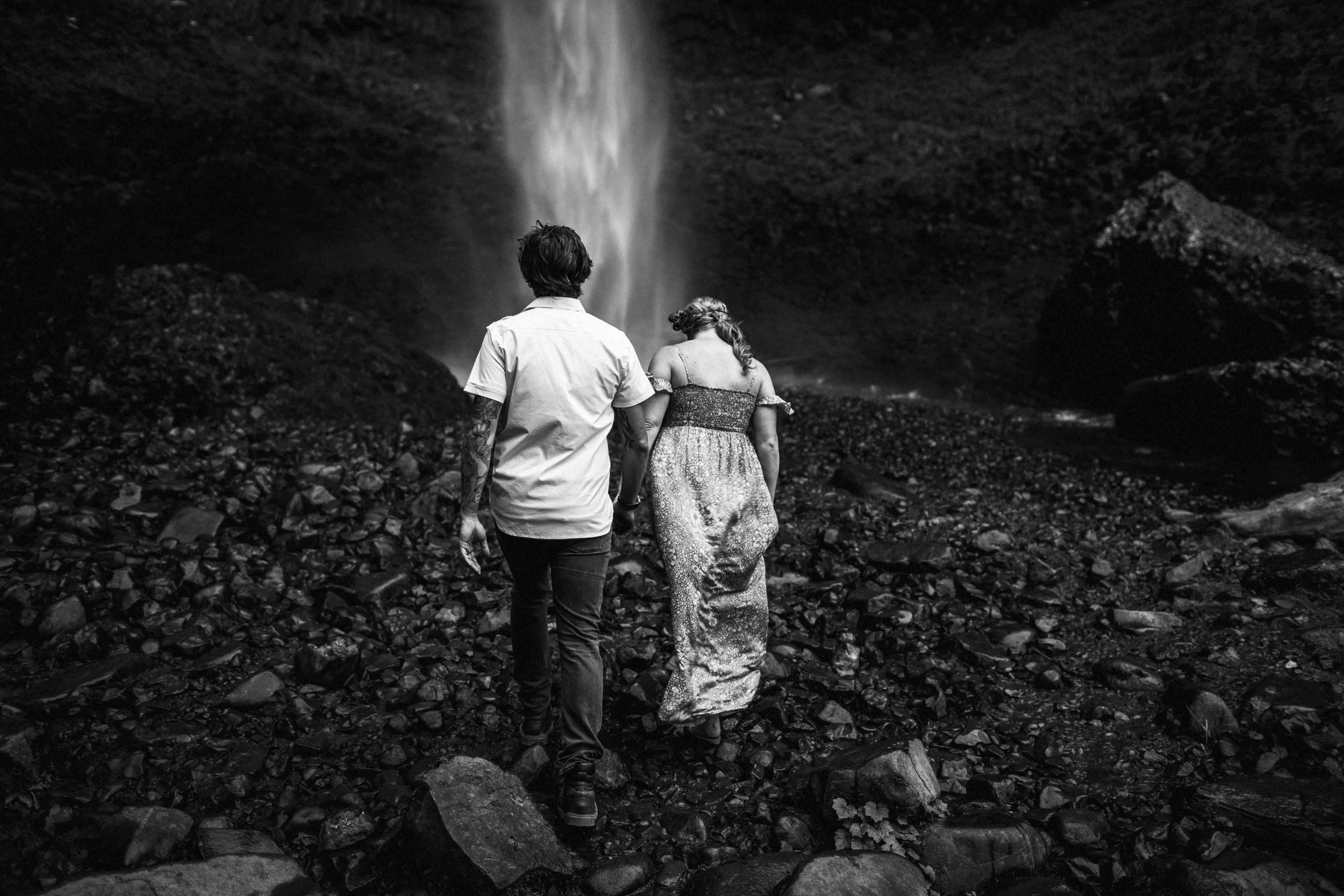 kate-joe-latourell-falls-columbia-river-gorge-maternity-ilumina-photography-8157.jpg