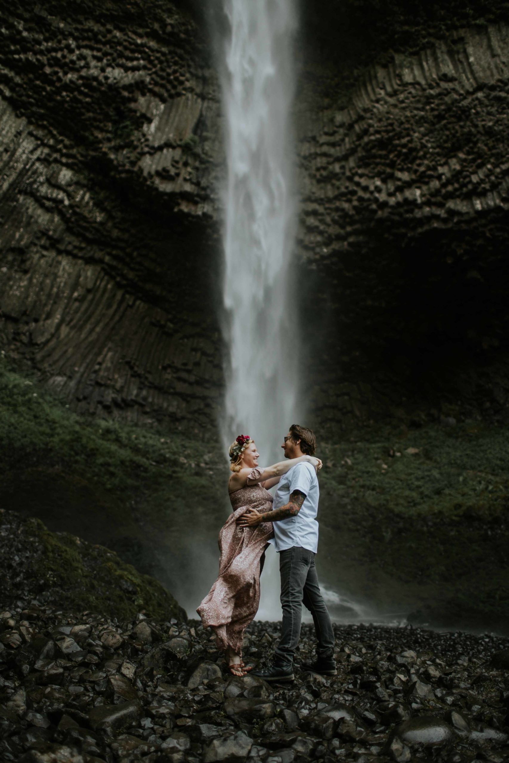 kate-joe-latourell-falls-columbia-river-gorge-maternity-ilumina-photography-8183.jpg