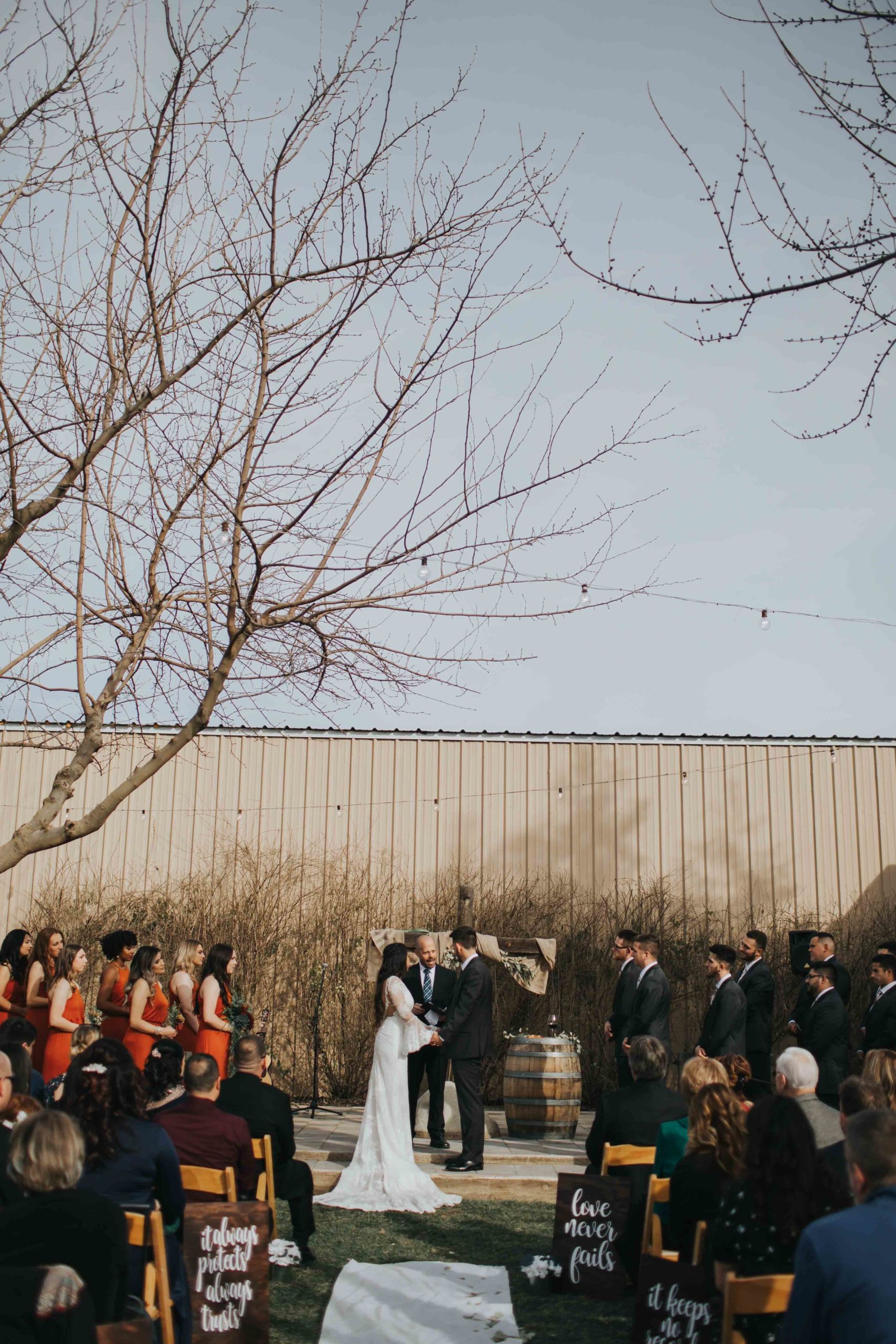 lomac-winery-fresno-california-boho-wedding-photographer-felicia-joshua-ilumina-photography-4-2.jpg