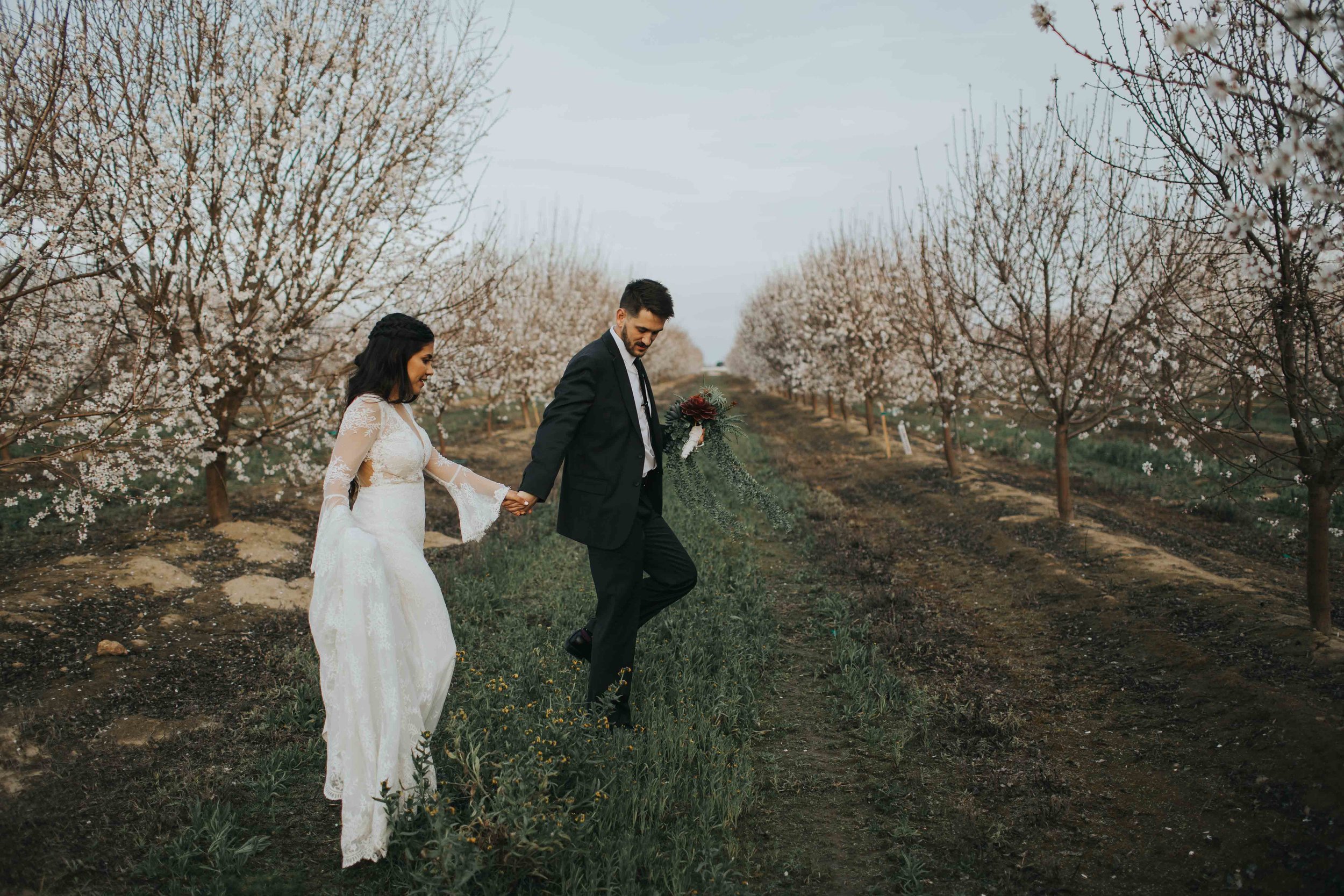 lomac-winery-fresno-california-boho-wedding-photographer-felicia-joshua-ilumina-photography-6-2.jpg