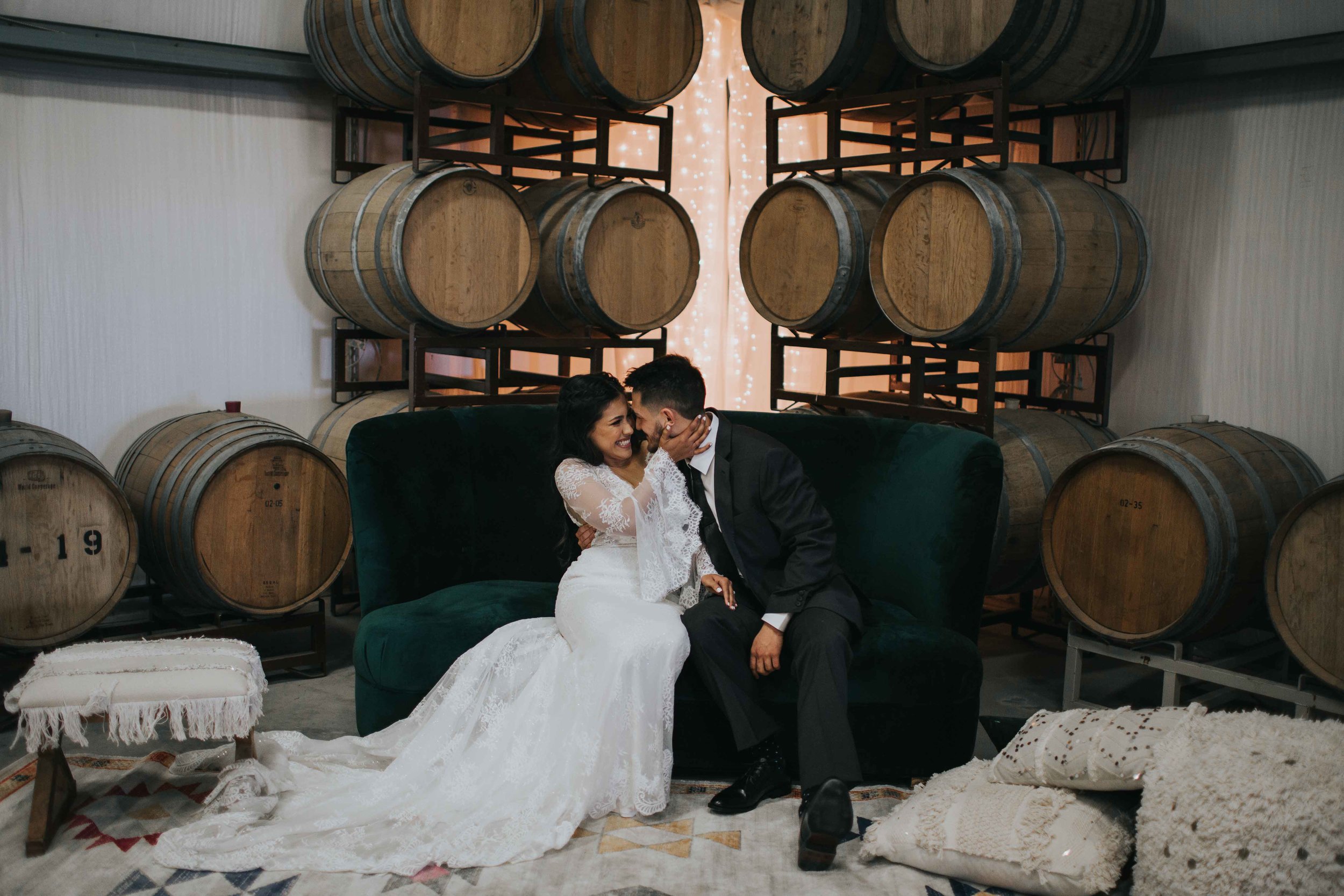 lomac-winery-fresno-california-boho-wedding-photographer-felicia-joshua-ilumina-photography-60.jpg