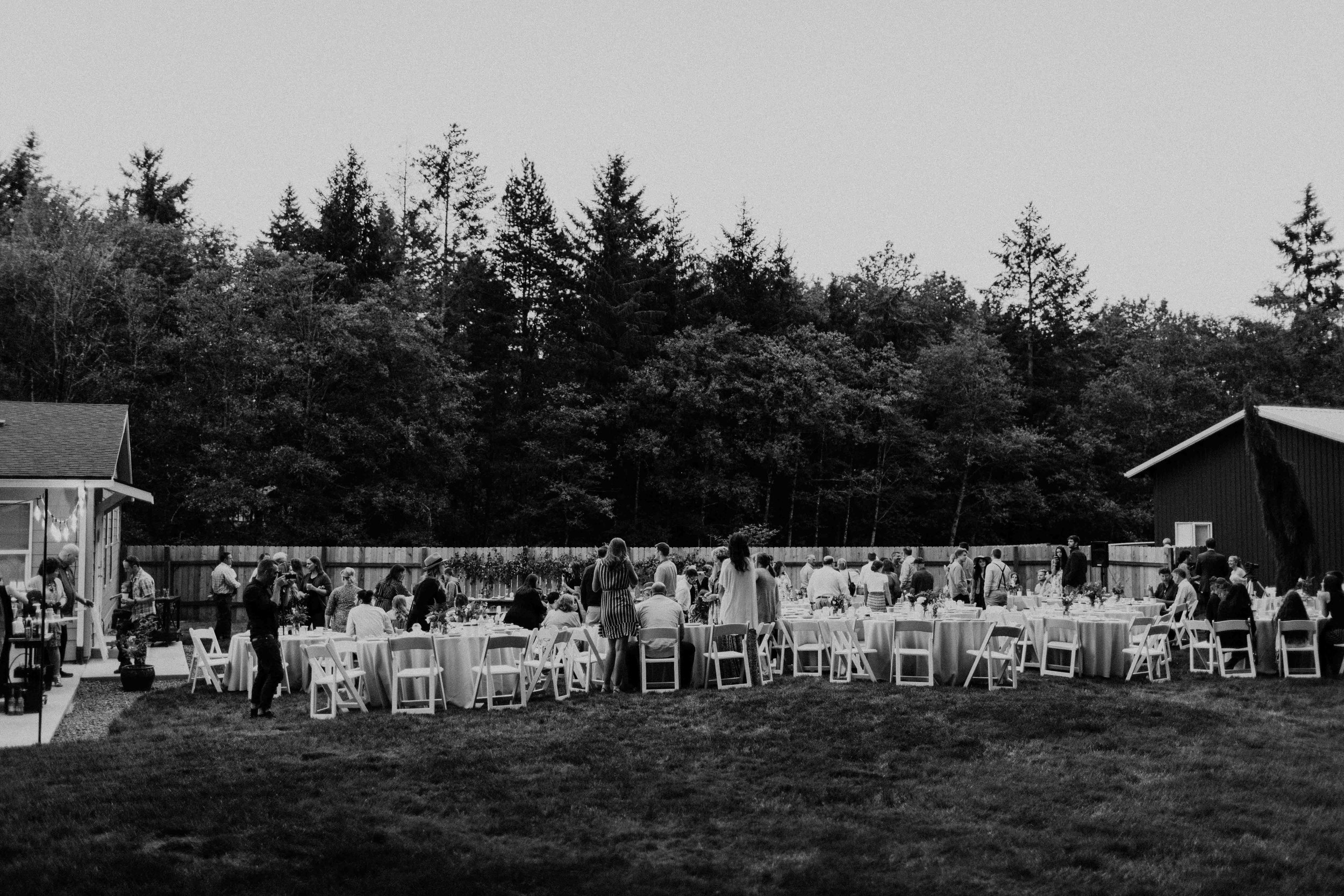 vancouver-washington-backyard-wedding-destination-wedding-annalyse-jonathan-ilumina-photography-5134.jpg