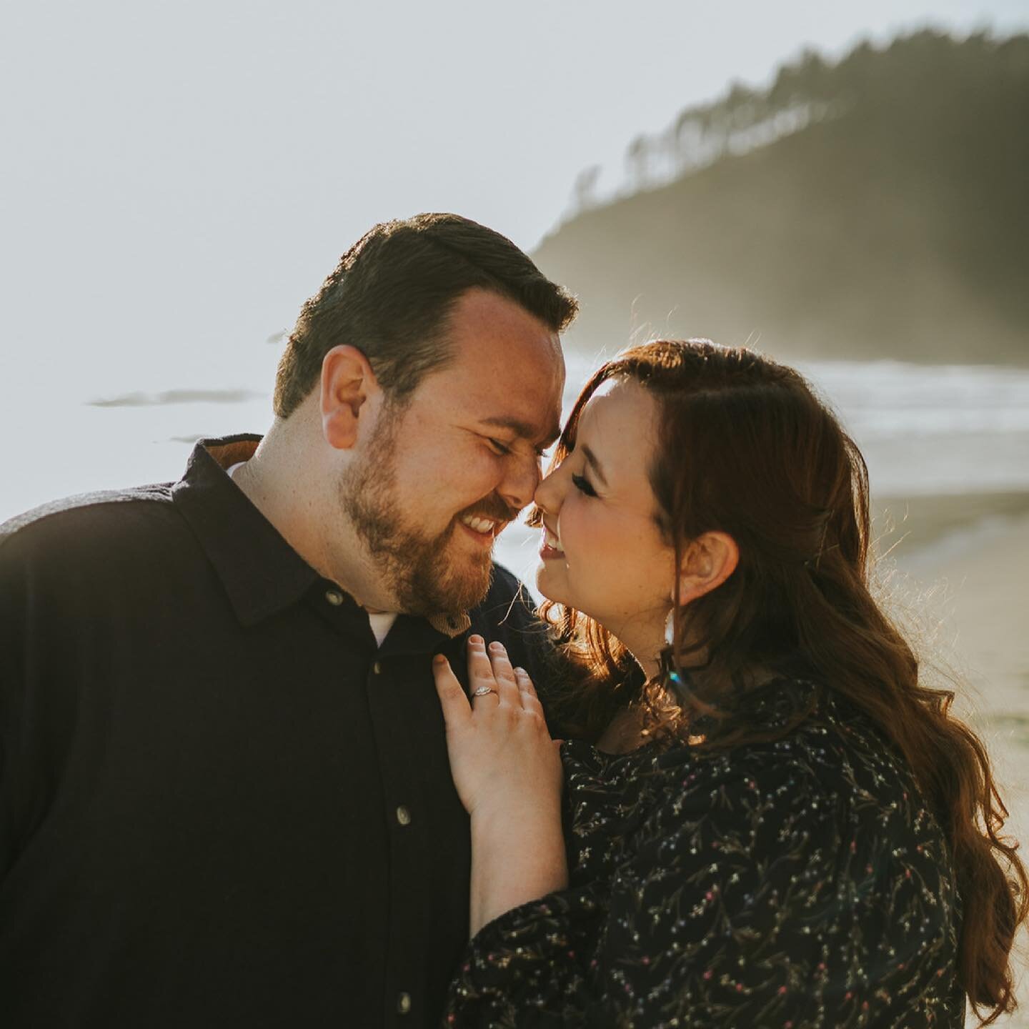 Only like two weeks behind  BUT I'm finally getting around to sharing a few sneak peeks from all the amazing sessions over the past few weeks! These two were so much fun to be around! Sara + Richard reached out to me just a few weeks before they ma